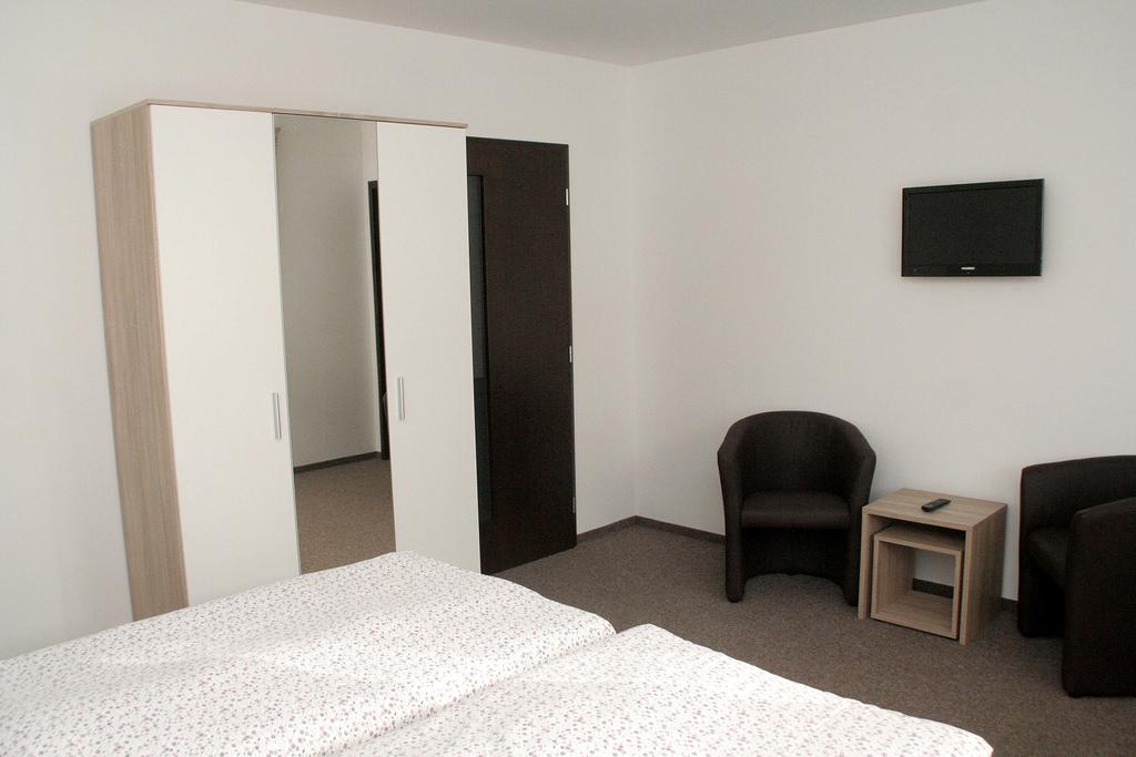 Penzion Aladdin Теплице Экстерьер фото